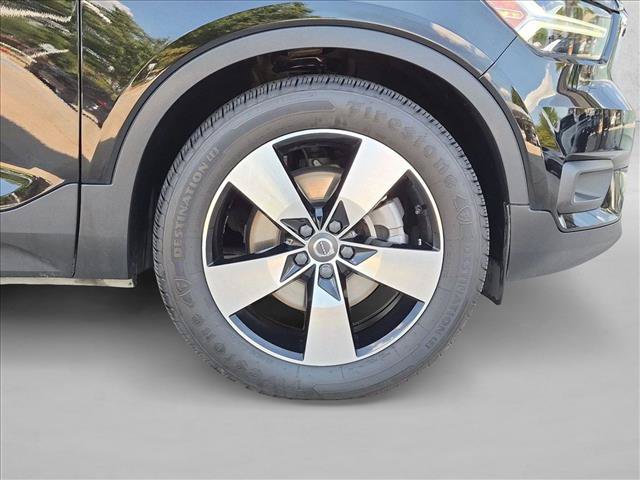 Used 2021 Volvo XC40 T5 Momentum AWD/4WD image 13