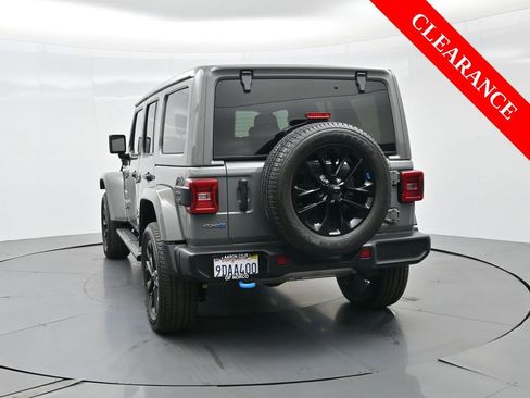 Used 2023 Jeep Wrangler Unlimited Sahara w/ Cold Weather Group image 8
