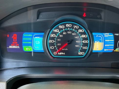 Used 2010 Ford Fusion Hybrid image 25