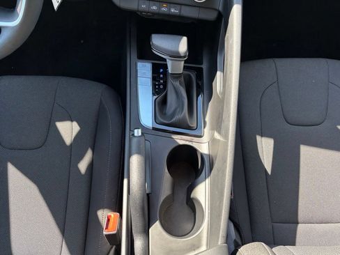 Certified 2026 Hyundai Elantra SE FWD image 15