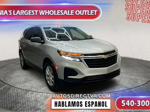 Used 2022 Chevrolet Equinox LS w/ LS Convenience Package image 2