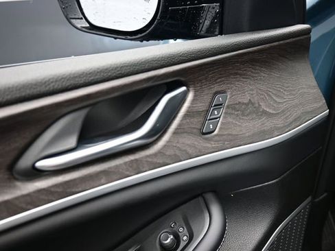 New 2026 Jeep Grand Cherokee L Limited AWD/4WD image 10