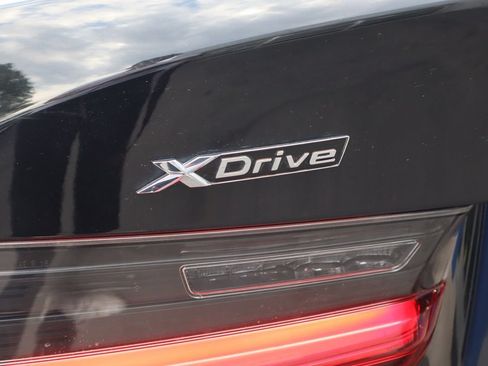 Used 2020 BMW 330i xDrive Sedan w/ Driving Assistance Package AWD/4WD image 37