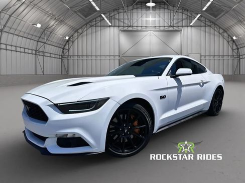 Used 2016 Ford Mustang GT w/ Black Accent Package RWD image 13