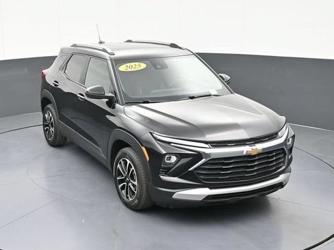 Used 2025 Chevrolet TrailBlazer LT AWD/4WD image 61