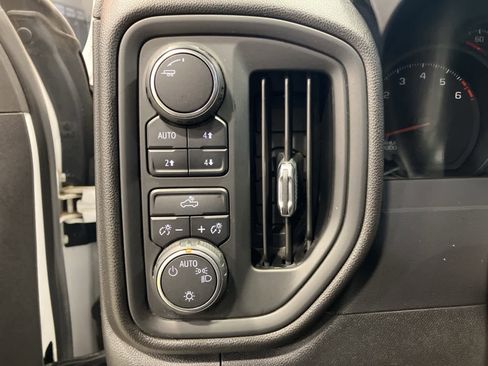 Used 2019 Chevrolet Silverado 1500 Custom Trail Boss image 13