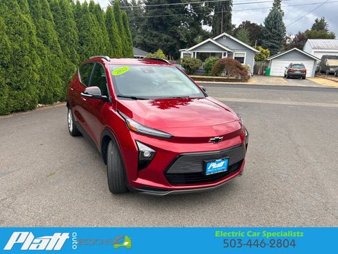 Used 2023 Chevrolet Bolt EUV LT w/ Driver Confidence Package FWD image 17
