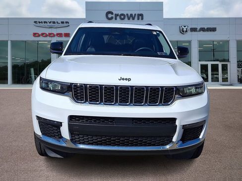Used 2023 Jeep Grand Cherokee L Limited w/ Trailer Tow Group (B) AWD/4WD image 2