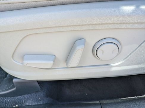 Used 2024 Kia Sorento SX FWD image 20