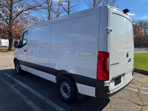 New 2026 Mercedes-Benz Sprinter 2500 image 23
