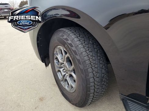 Used 2025 Ford Expedition Max Active image 9