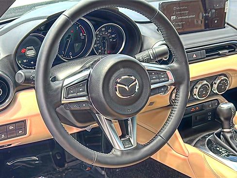 New 2026 MAZDA MX-5 Miata RF Grand Touring RWD image 17