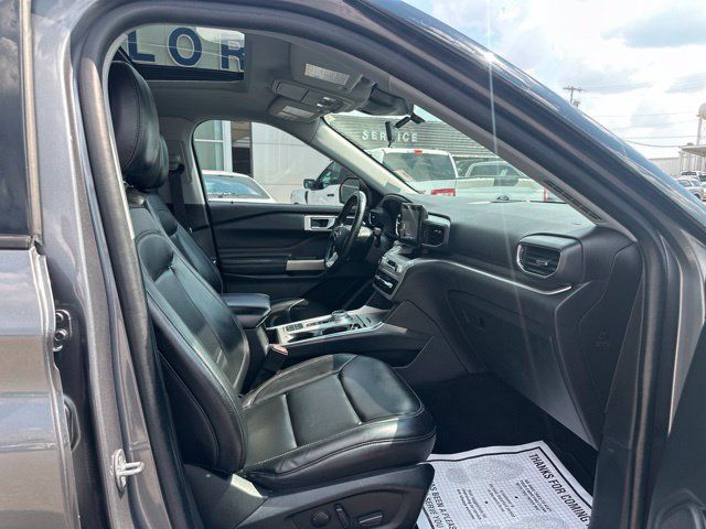 Used 2021 Ford Explorer XLT w/ Equipment Group 202A RWD image 8