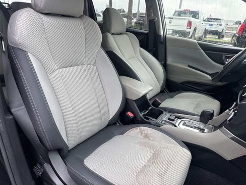 Used 2019 Subaru Forester Premium AWD/4WD image 11