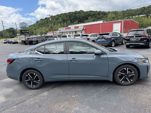 Used 2024 Nissan Sentra SV w/ All-Weather Package FWD image 4