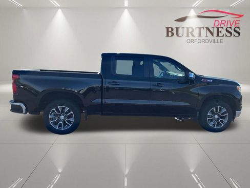 Certified 2022 Chevrolet Silverado 1500 LT AWD/4WD image 9