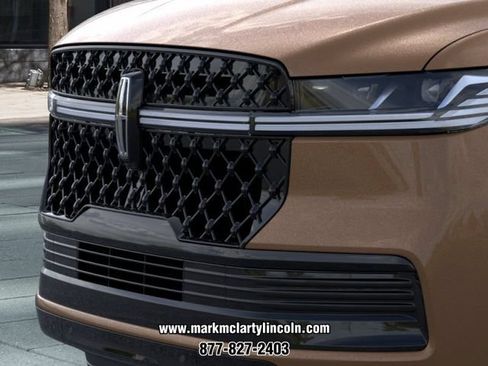 New 2026 Lincoln Navigator Black Label AWD/4WD image 16