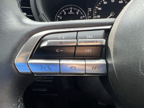 Used 2022 MAZDA MAZDA3 s FWD image 19