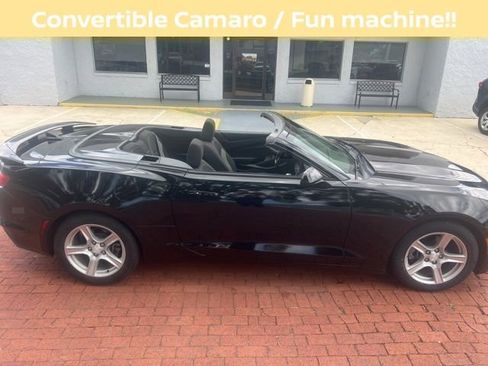 Used 2019 Chevrolet Camaro LT RWD image 3