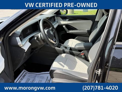 Certified 2025 Volkswagen Tiguan SE AWD/4WD image 27