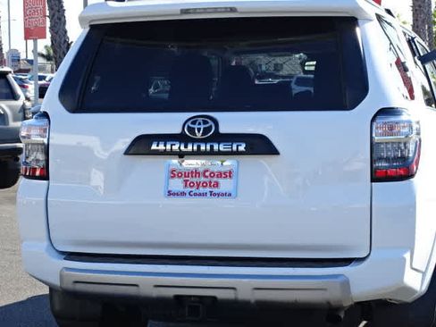 Certified 2024 Toyota 4Runner TRD Off-Road Premium w/ Moonroof Package AWD/4WD image 15
