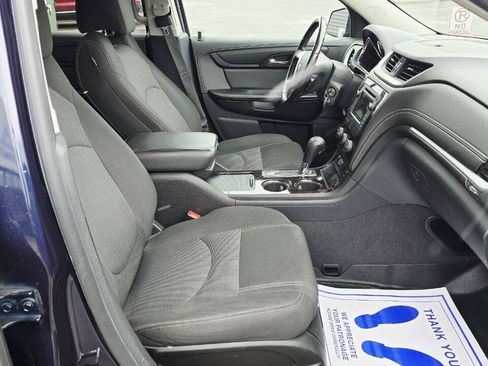 Used 2017 Chevrolet Traverse LT w/ True North Edition FWD image 16
