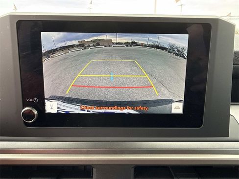 Used 2025 Toyota 4Runner TRD Off-Road image 19