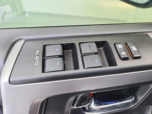 Used 2019 Toyota 4Runner Limited AWD/4WD image 34