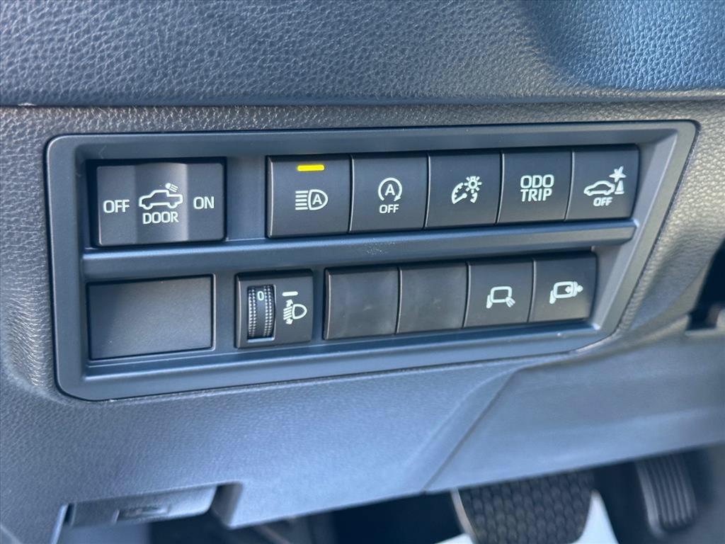 Used 2026 Toyota Tundra SR5 w/ SR5 Convenience Package AWD/4WD image 15