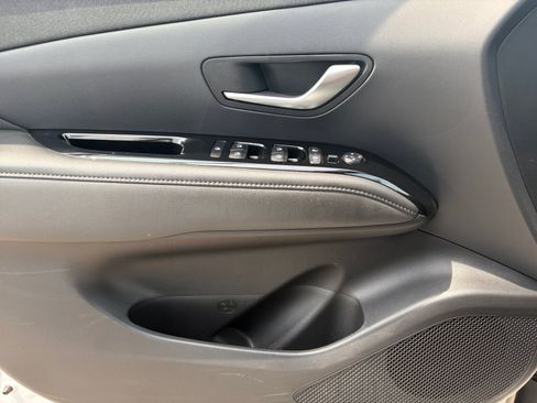 Certified 2022 Hyundai Tucson SEL AWD/4WD image 13