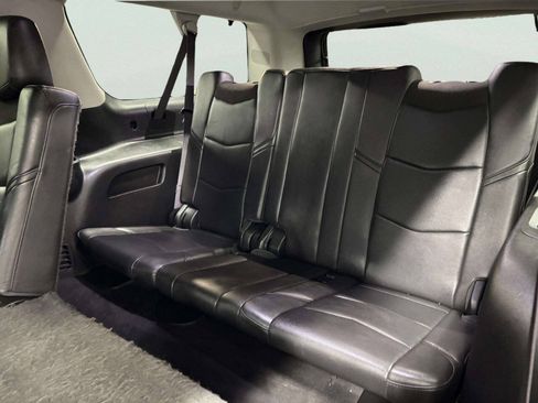 Used 2016 Cadillac Escalade ESV Luxury AWD/4WD image 19