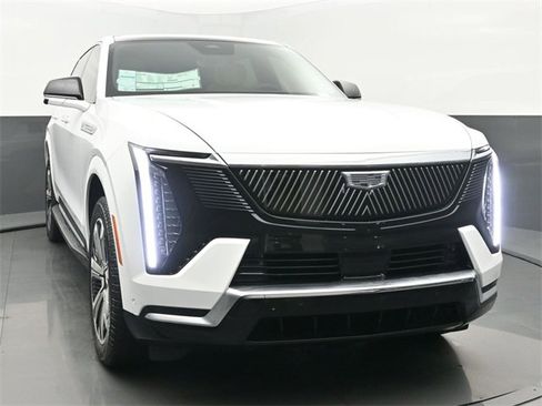 New 2025 Cadillac Escalade IQ Luxury 2 image 8