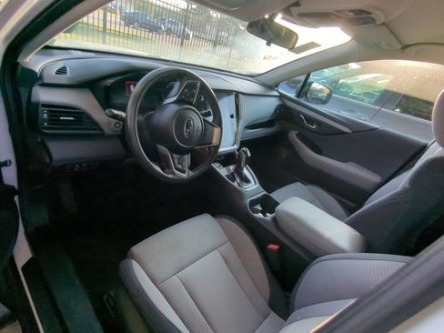 Used 2023 Subaru Outback Premium AWD/4WD image 7