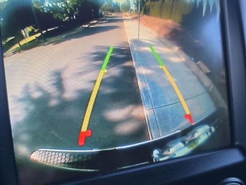 Used 2016 RAM 2500 Laramie w/ Protection Group image 18