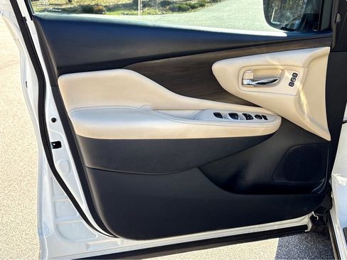 Used 2022 Nissan Murano Platinum w/ Cargo Package FWD image 25