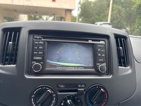 Used 2015 Nissan NV200 SV w/ Technology Package image 21