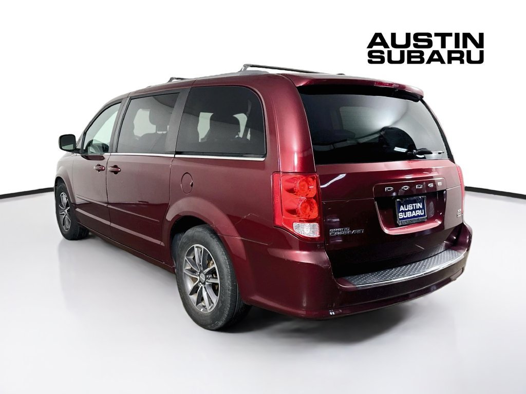 Used 2017 Dodge Grand Caravan SXT FWD image 5