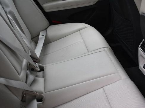 Used 2025 Genesis G70 2.5T AWD/4WD image 26