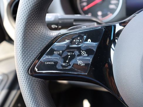 Used 2025 Mercedes-Benz Sprinter 2500 image 15