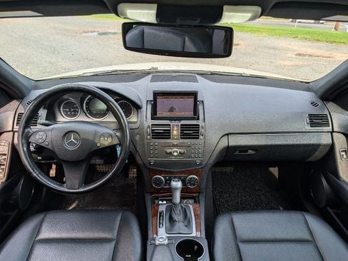 Used 2009 Mercedes-Benz C 300 4MATIC Sedan image 31