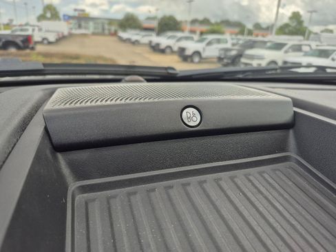 Used 2020 Ford F250 Limited w/ FX4 Off-Road Package AWD/4WD image 9