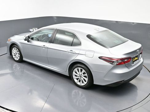 Used 2024 Toyota Camry LE image 42