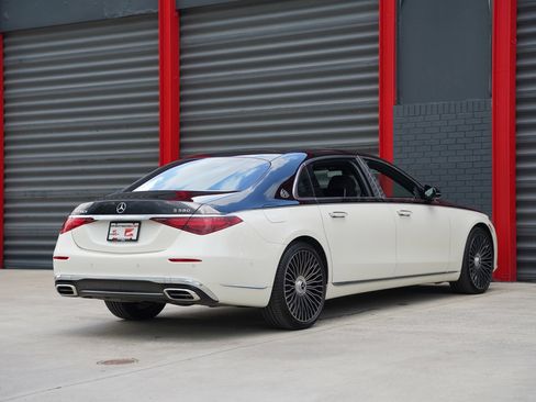 Used 2023 Mercedes-Benz Maybach S 580 4MATIC image 13