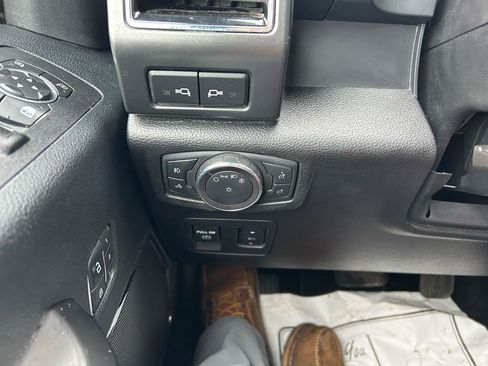 Used 2019 Ford F150 Lariat AWD/4WD image 27