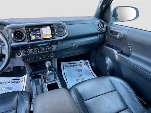 Used 2023 Toyota Tacoma TRD Off-Road image 22