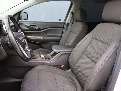 Used 2019 GMC Acadia SLE image 9