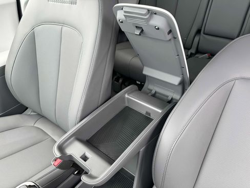 New 2026 Hyundai Ioniq 5 SEL image 18