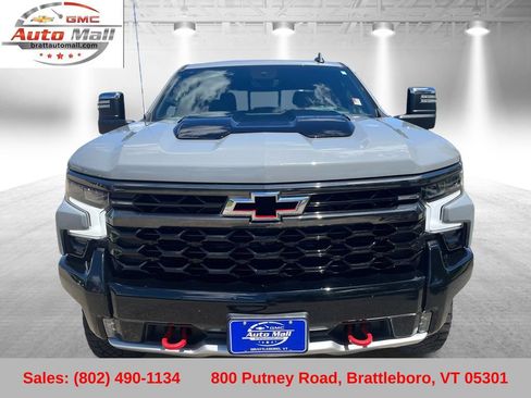 Used 2024 Chevrolet Silverado 1500 ZR2 w/ Technology Package AWD/4WD image 10