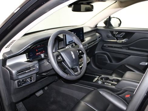 Used 2024 Lincoln Corsair FWD image 16