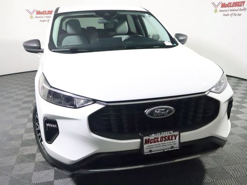 Used 2023 Ford Escape Active w/ Tech Pack #1 AWD/4WD image 17